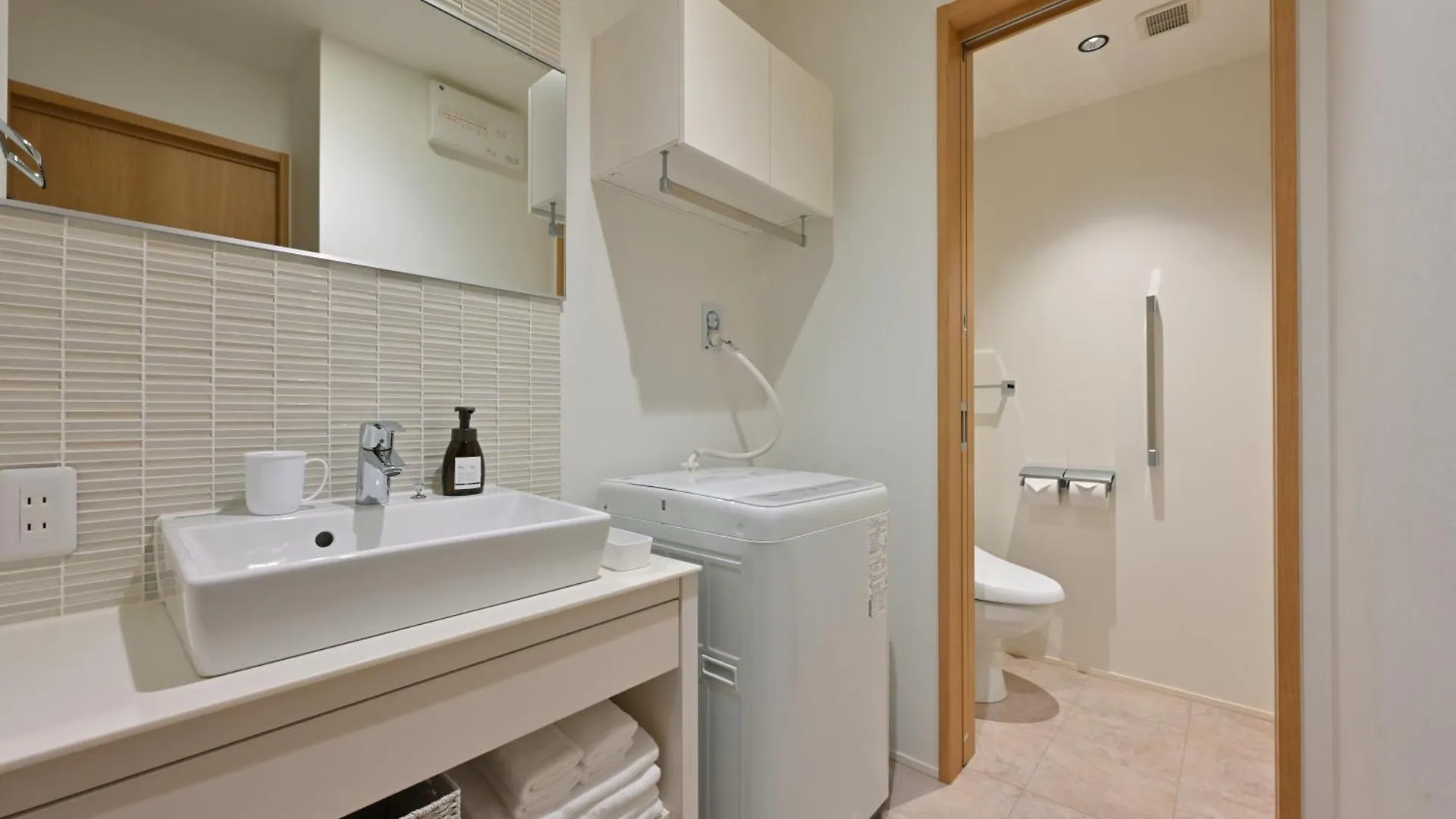 Grand Base Hiroshima Peace Memorial Park Aparthotel 3*,  Japan