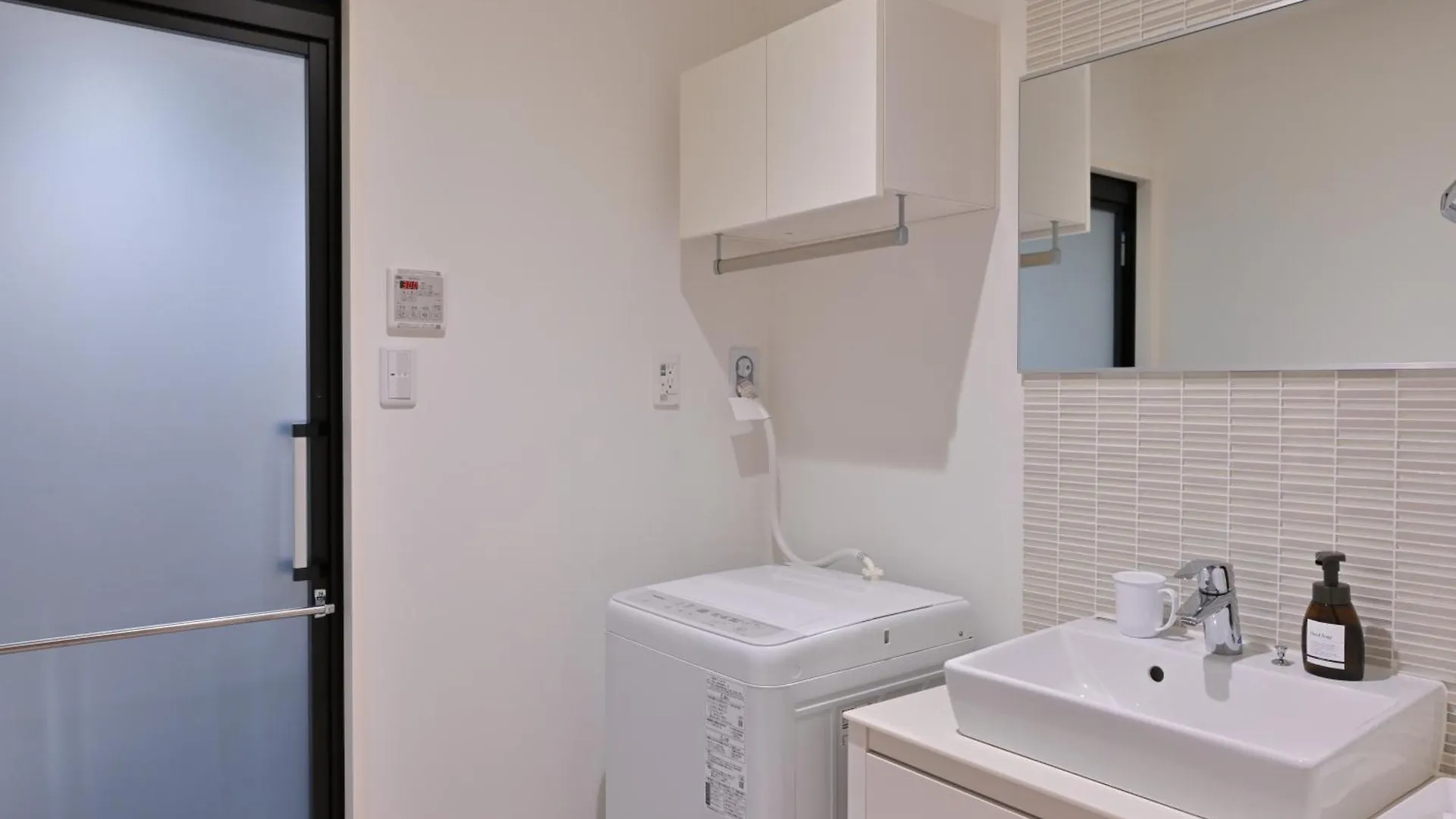 Grand Base Hiroshima Peace Memorial Park Aparthotel