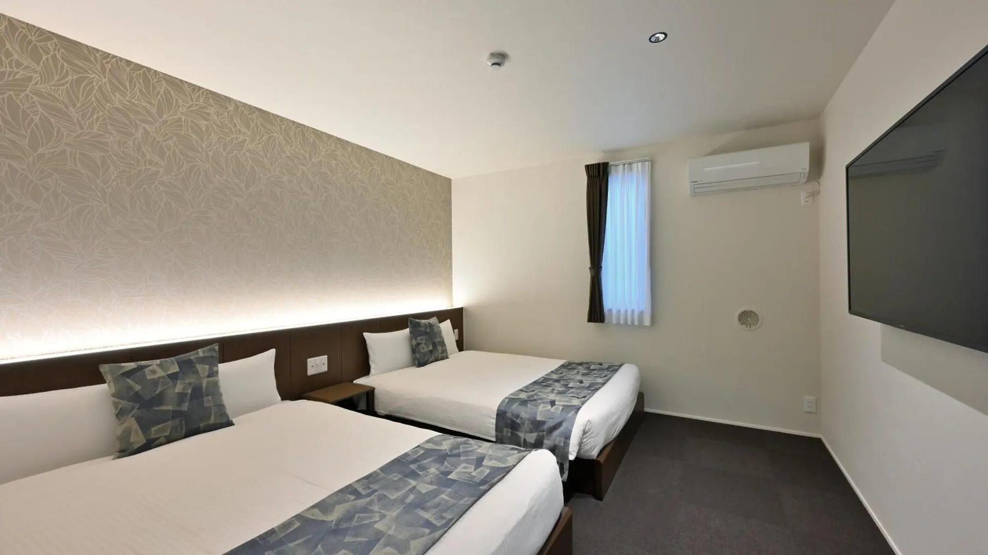 Grand Base Hiroshima Peace Memorial Park Aparthotel 3*,