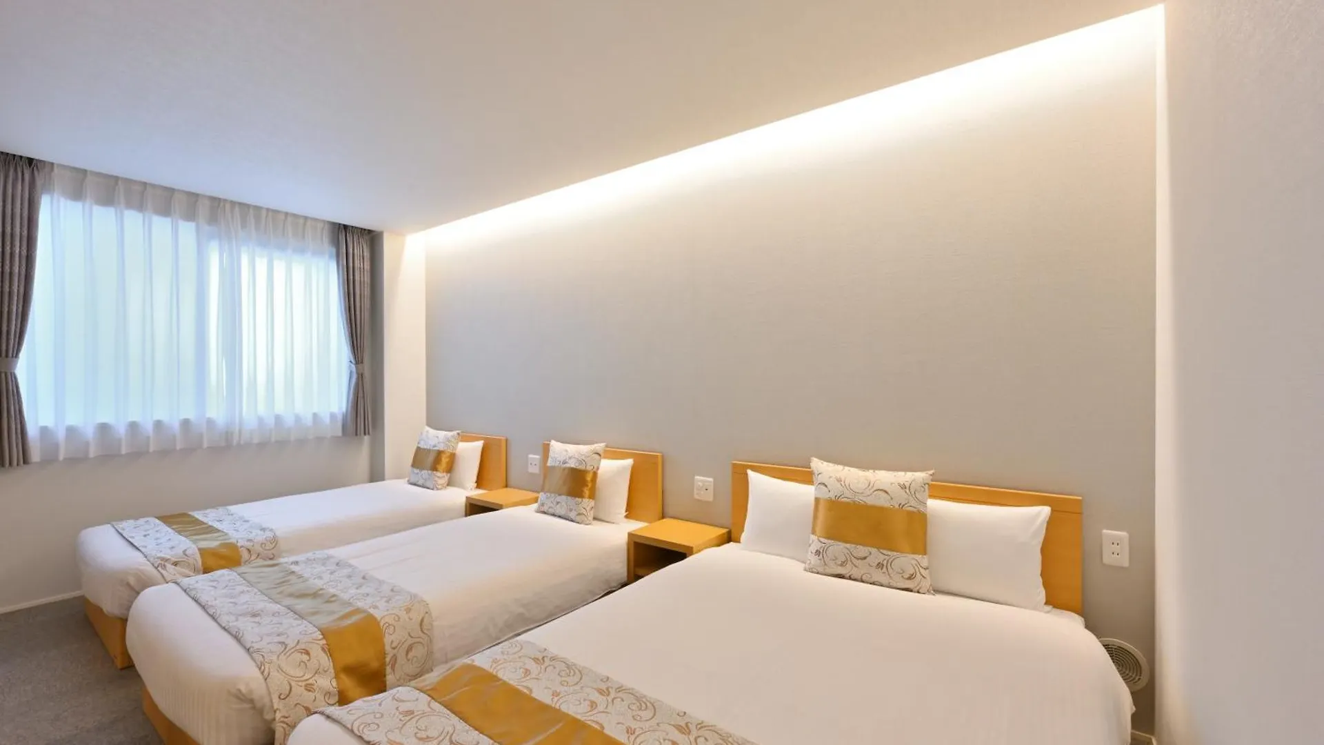 Grand Base Hiroshima Peace Memorial Park Aparthotel 3*,  Japan